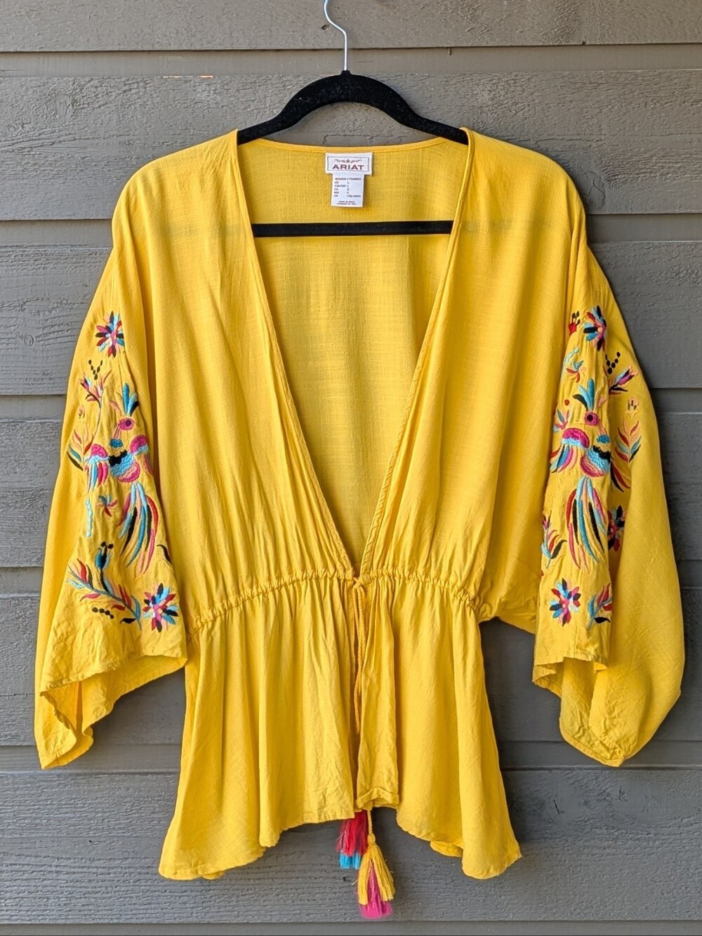 NWOT Ariat Womens Rodeo Chica Yellow Carmen Top Size Large Western Embroidered